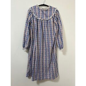 Lanz of Salzburg Floral Nightgown Youth XL 14 16 Long‎ Sleeve Lace Trim